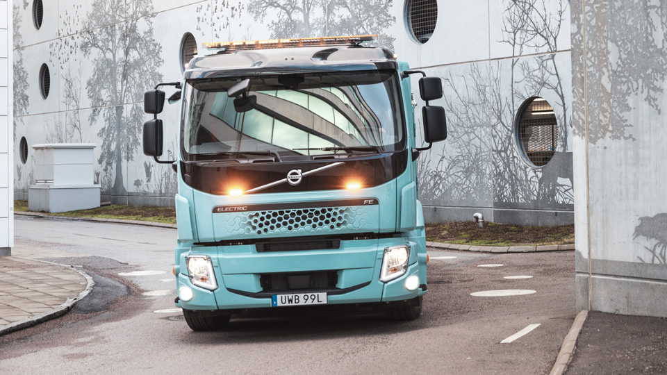 Volvo Trucks erhöht die Reichweite der Elektro-Verteiler FL und FE