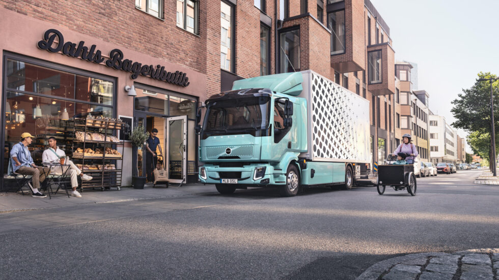 Volvo Trucks spendiert den E-Lkw ein Update